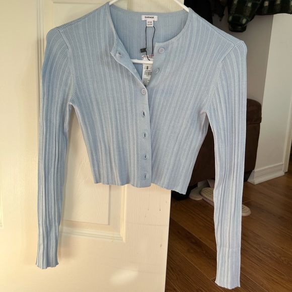 Baby blue top - Picture 1 of 5